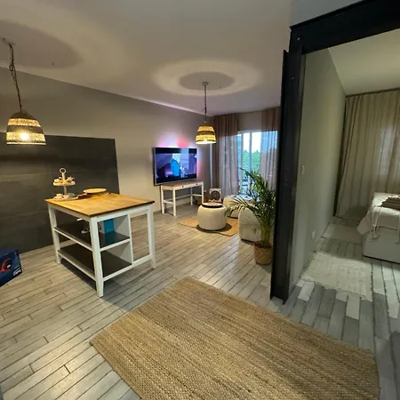 Poznan Airport Apartments Nowe Ogrody Comfort * Poznaň