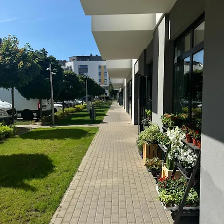 Poznan Airport Apartments Nowe Ogrody Comfort Apartmán *
