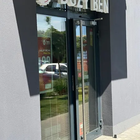 Poznan Airport Apartments Nowe Ogrody Comfort Apartmán