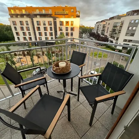 Apartmán Poznan Airport Apartments Nowe Ogrody Comfort *